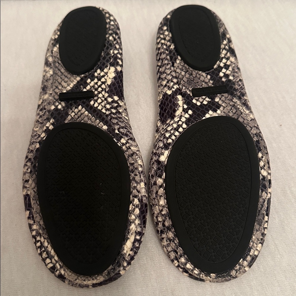 Tory Burch Black & Cream Snake Pattern Ballet Flats Roccia Snake Python Womens 6 - Picture 6 of 15